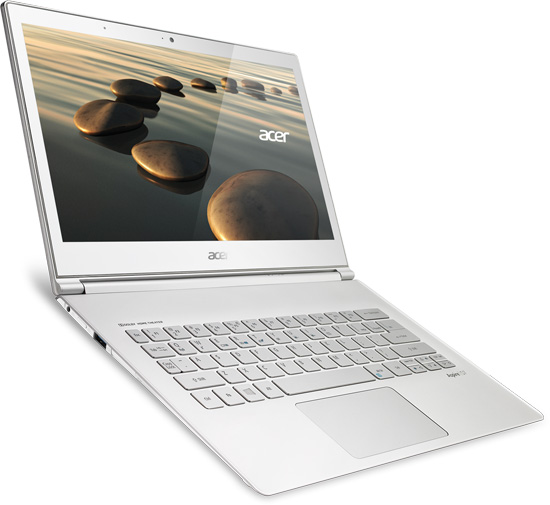 Acer начинает продажи ультрабука с мультисенсорным WQHD-дисплеем