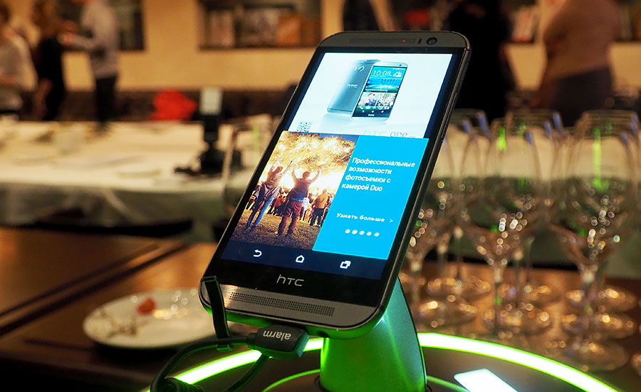 Флагманский смартфон HTC One (M8): первое знакомство