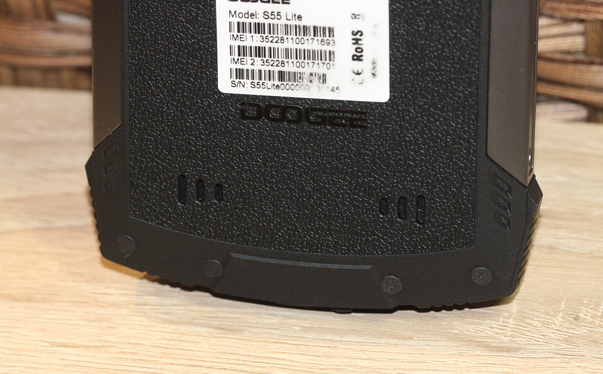 Обзор DOOGEE S55 Lite: доступный смартфон в защищенном корпусе с мощной батареей и двойной камерой