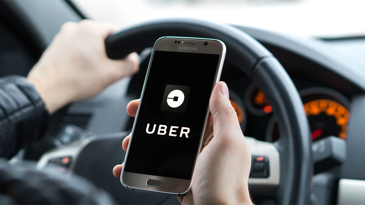 Uber запускает в Украине функцию "Проверь свою поездку"