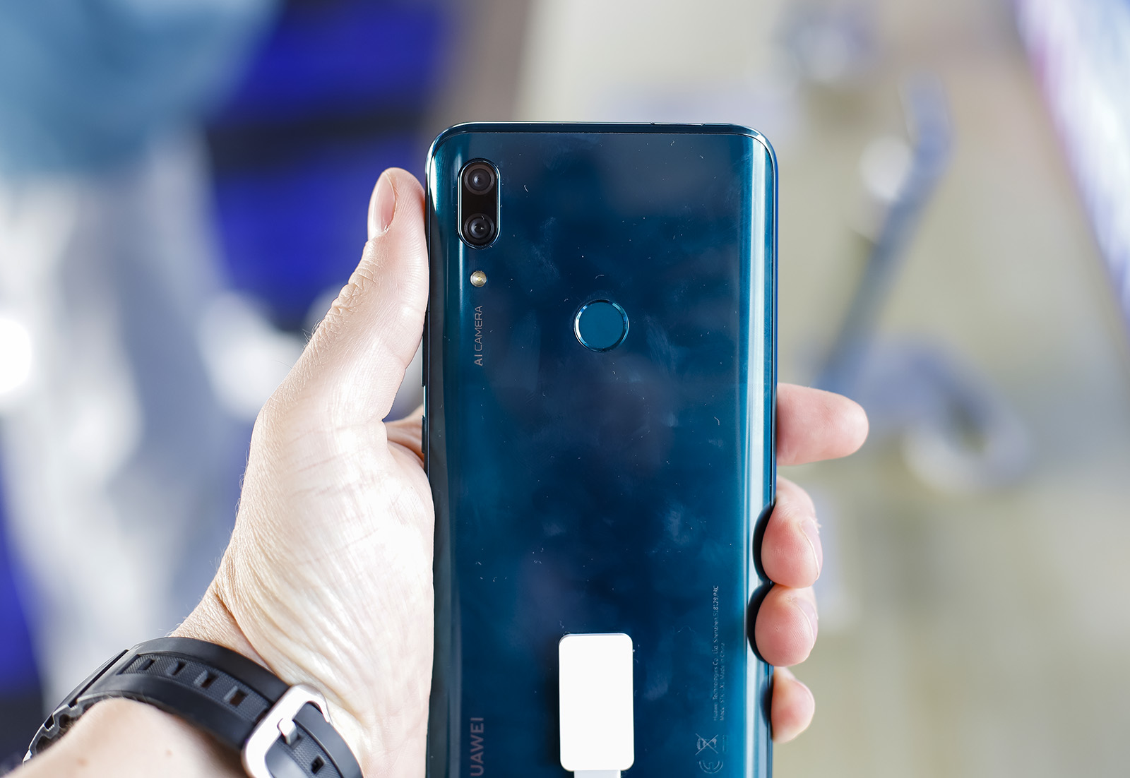 Huawei P smart Z: смартфон без вырезов в экране официально представлен в Украине