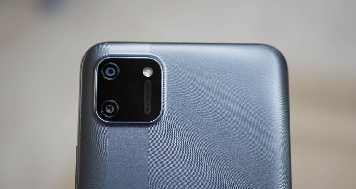 Обзор Realme C11: достойная камера и мощная батарея в смартфоне за 3000 грн