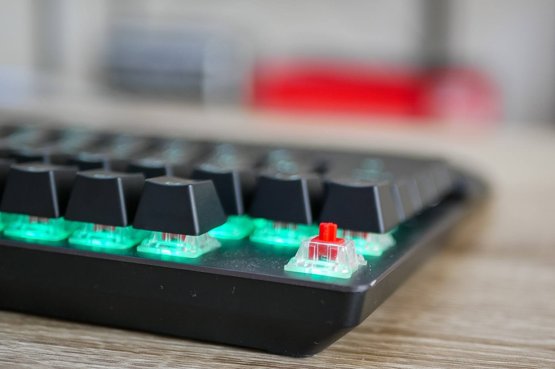 ASUS ROG Strix Scope TKL Deluxe: топовая механическая клавиатура в компактном формате
