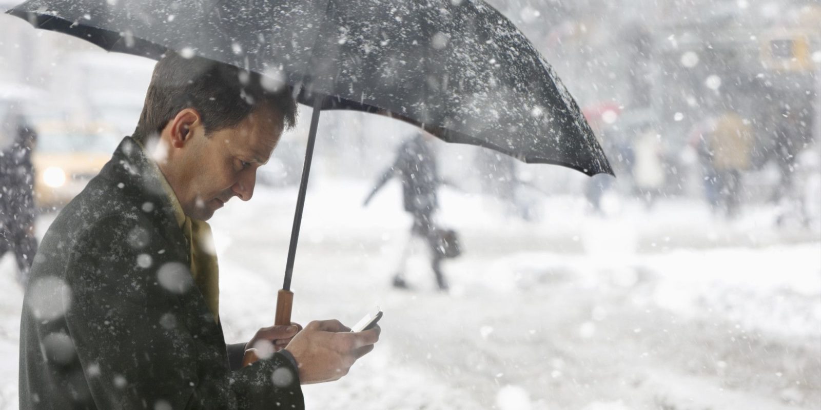 Почему iPhone отключается на морозе и как этого избежать