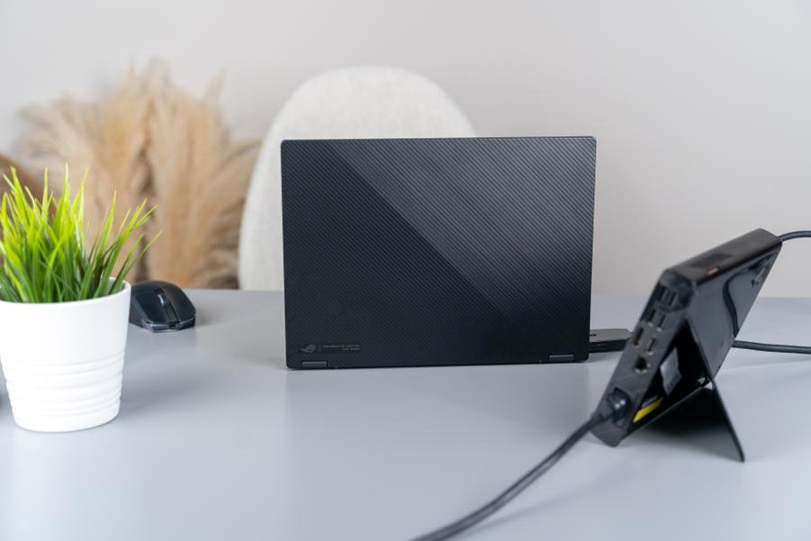 ASUS ROG Flow X13: тонкий игровой ноутбук с внешней подключаемой видеокартой