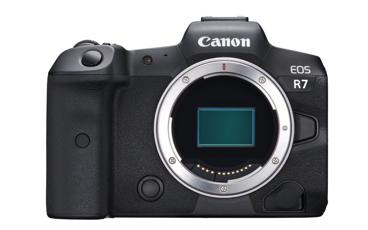 Первая информация о Canon EOS R7: APS-C матрица на 32,5 Мп, байонет RF-mount и видеосъемка 4K 60 к/с