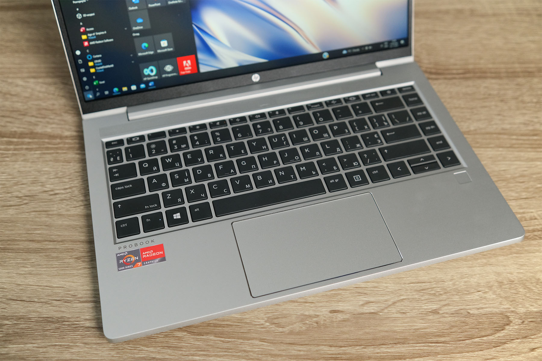 Огляд HP ProBook 445 G8 на базі процесора AMD Ryzen™ 7 5800U: потужний бізнес-ноутбук з сучасним дизайном